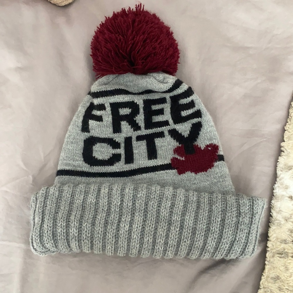 Grey Free City beanie